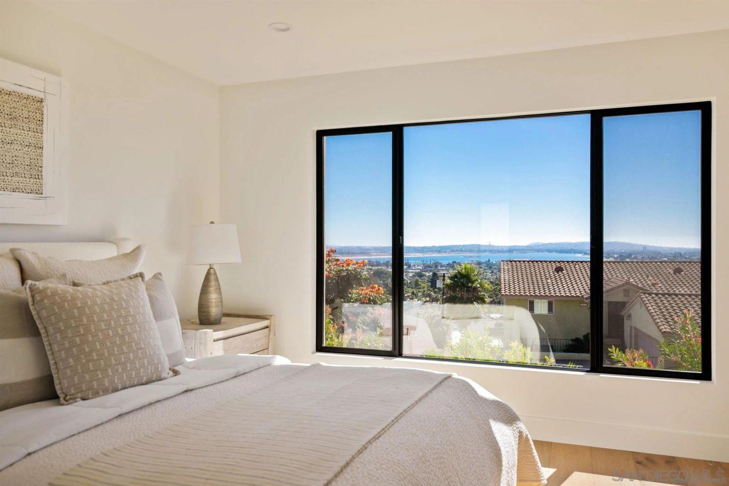 Detail Gallery Image 40 of 60 For 2481  La Marque St, San Diego,  CA 92109 - 4 Beds | 3 Baths