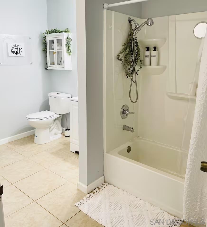 Detail Gallery Image 21 of 39 For 4367  Berwick, San Diego,  CA 92117 - 4 Beds | 3 Baths