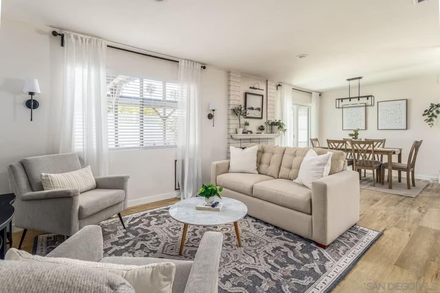 Detail Gallery Image 23 of 39 For 4367  Berwick, San Diego,  CA 92117 - 4 Beds | 3 Baths