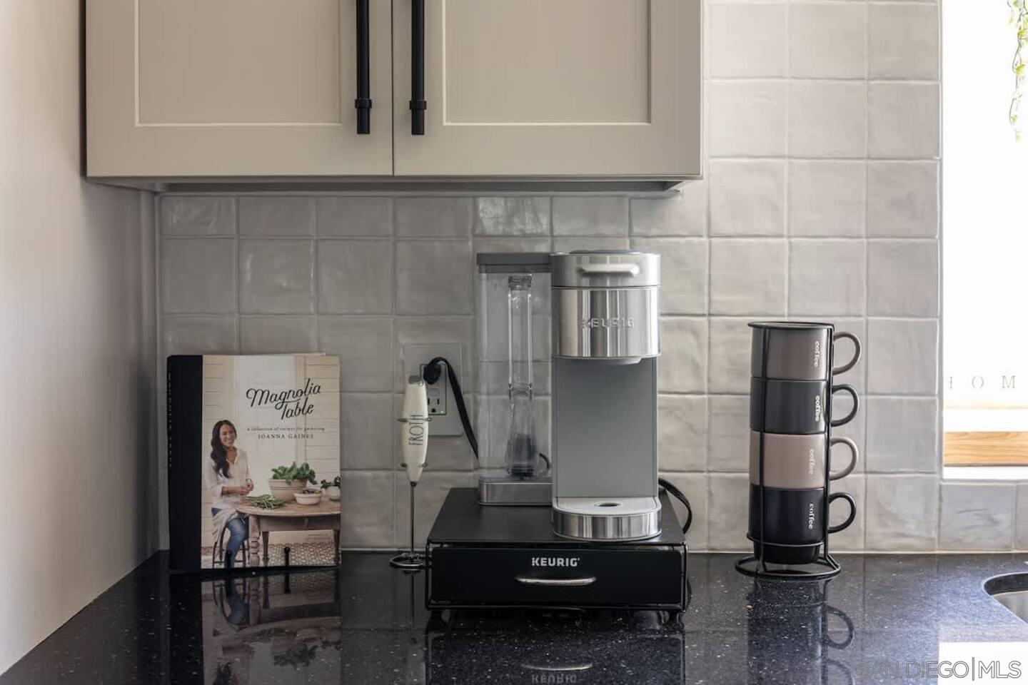 Detail Gallery Image 30 of 39 For 4367  Berwick, San Diego,  CA 92117 - 4 Beds | 3 Baths