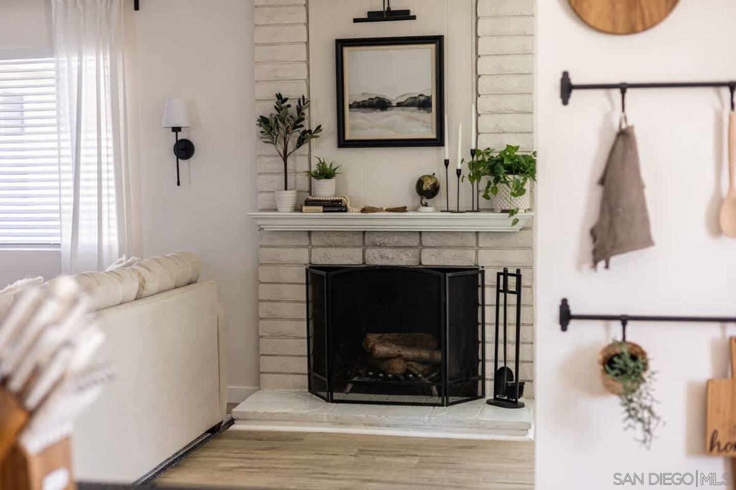 Detail Gallery Image 32 of 39 For 4367  Berwick, San Diego,  CA 92117 - 4 Beds | 3 Baths