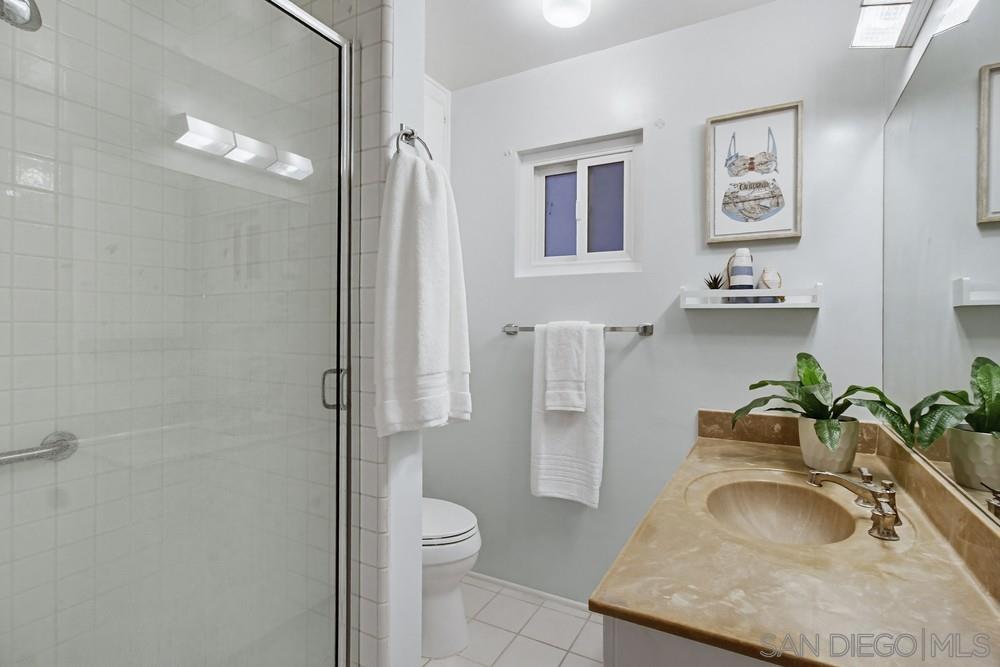 Detail Gallery Image 53 of 75 For 829-31  Avalon Ct, San Diego,  CA 92109 - – Beds | – Baths