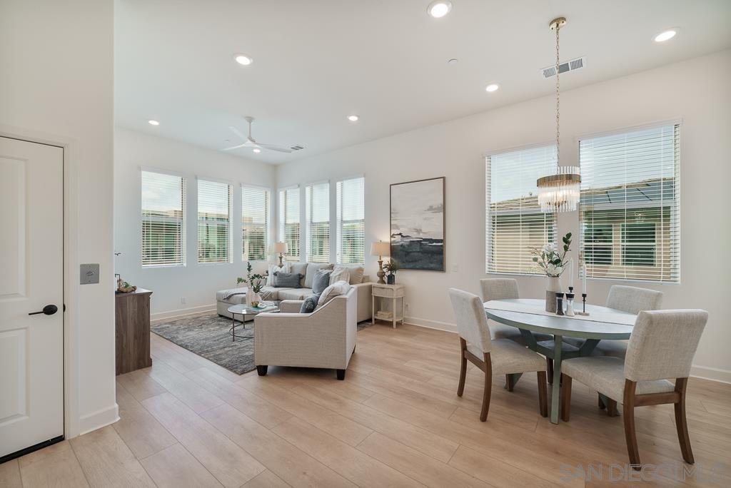 Detail Gallery Image 11 of 55 For 16750  Coyote Bush Dr  #58,  San Diego,  CA 92127 - 3 Beds | 3 Baths