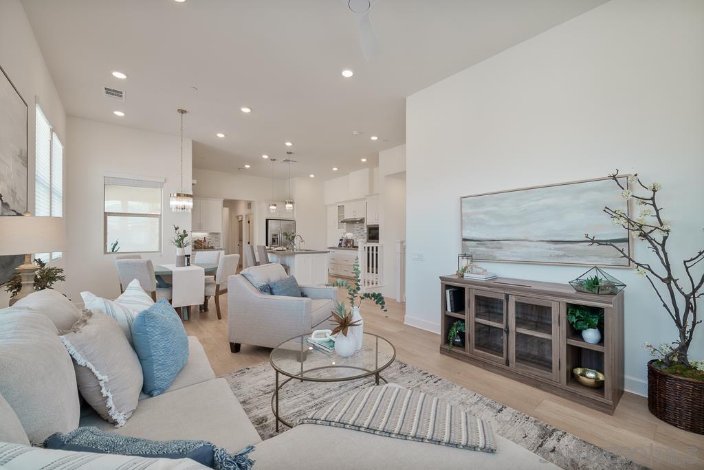 Detail Gallery Image 14 of 55 For 16750  Coyote Bush Dr  #58,  San Diego,  CA 92127 - 3 Beds | 3 Baths