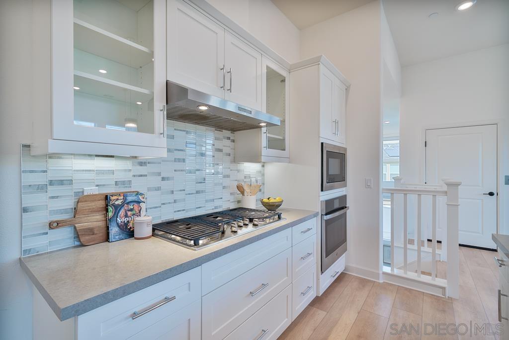 Detail Gallery Image 19 of 55 For 16750  Coyote Bush Dr  #58,  San Diego,  CA 92127 - 3 Beds | 3 Baths