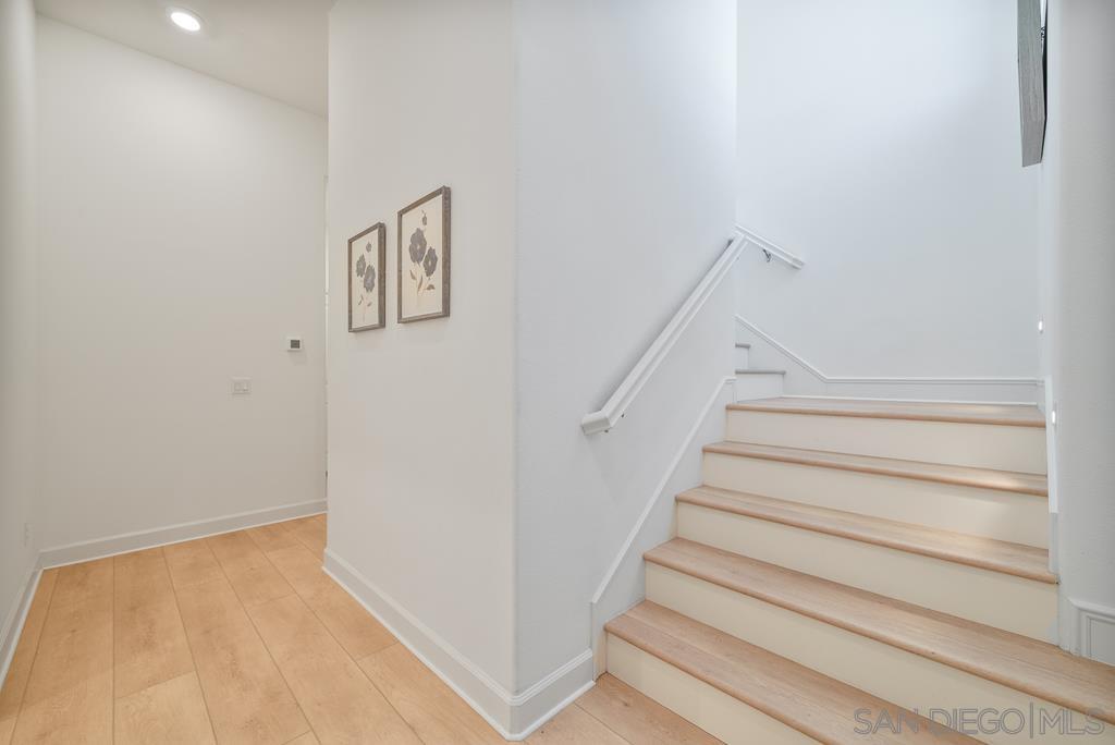 Detail Gallery Image 4 of 55 For 16750  Coyote Bush Dr  #58,  San Diego,  CA 92127 - 3 Beds | 3 Baths