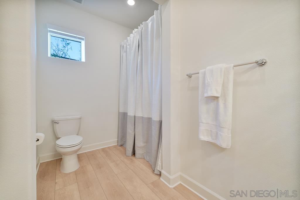 Detail Gallery Image 9 of 55 For 16750  Coyote Bush Dr  #58,  San Diego,  CA 92127 - 3 Beds | 3 Baths