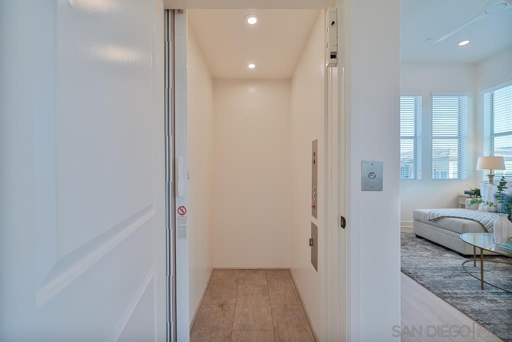 Detail Gallery Image 10 of 55 For 16750  Coyote Bush Dr  #58,  San Diego,  CA 92127 - 3 Beds | 3 Baths