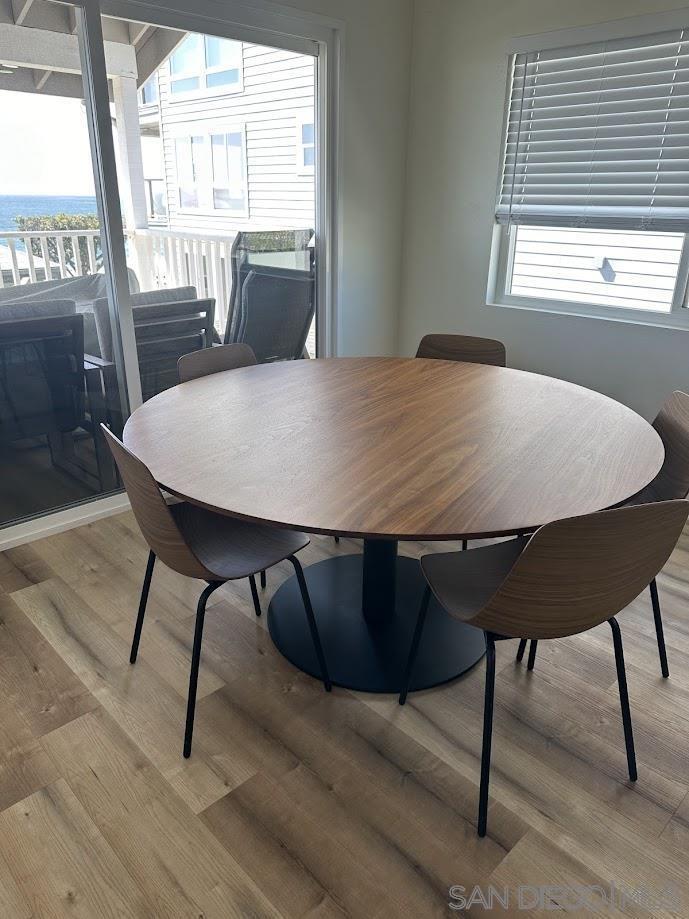 Detail Gallery Image 8 of 21 For 522  4th Street  a, Encinitas,  CA 92024 - 3 Beds | 2 Baths