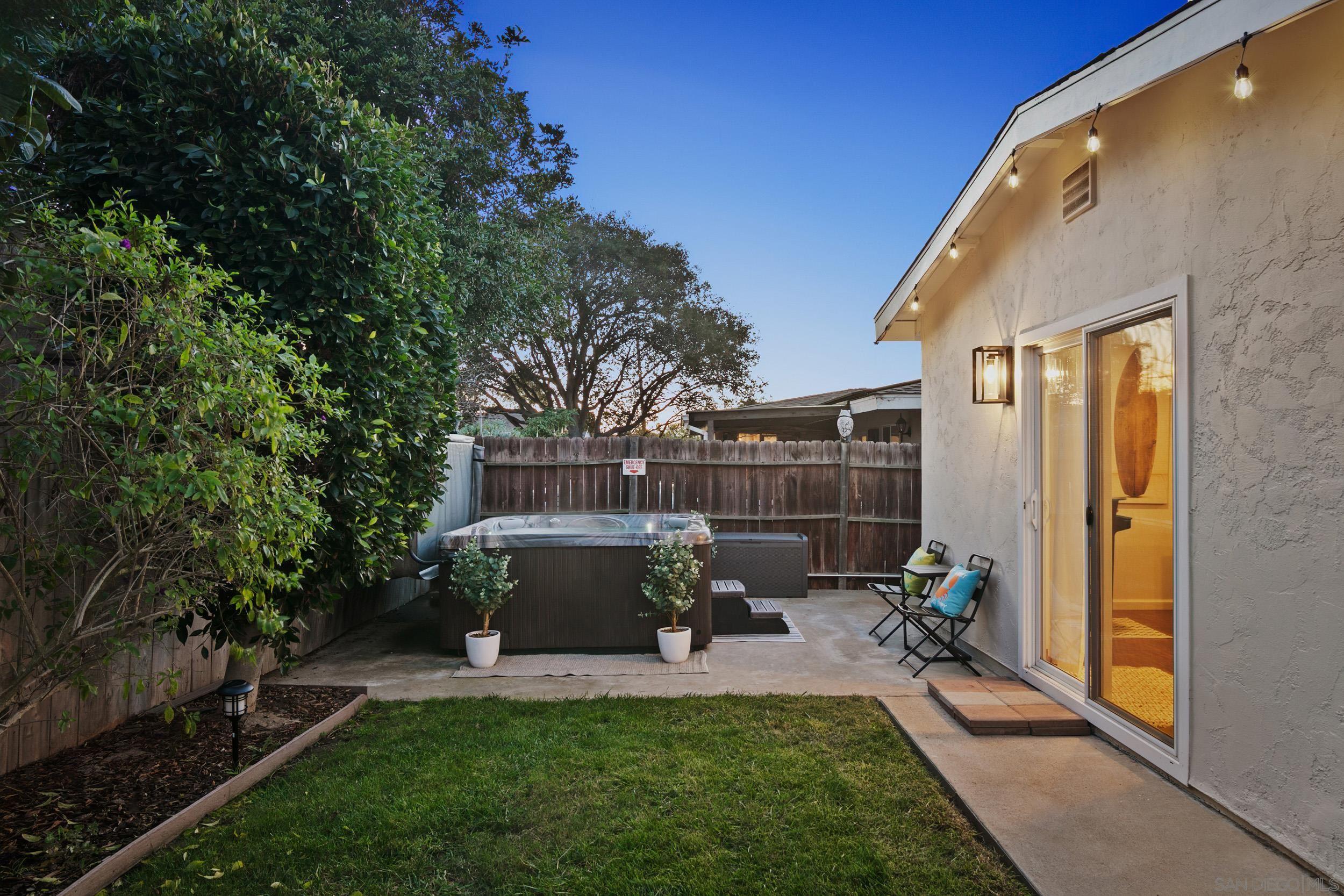 Detail Gallery Image 9 of 36 For 4489  Bertha Street, San Diego,  CA 92117 - 3 Beds | 2 Baths