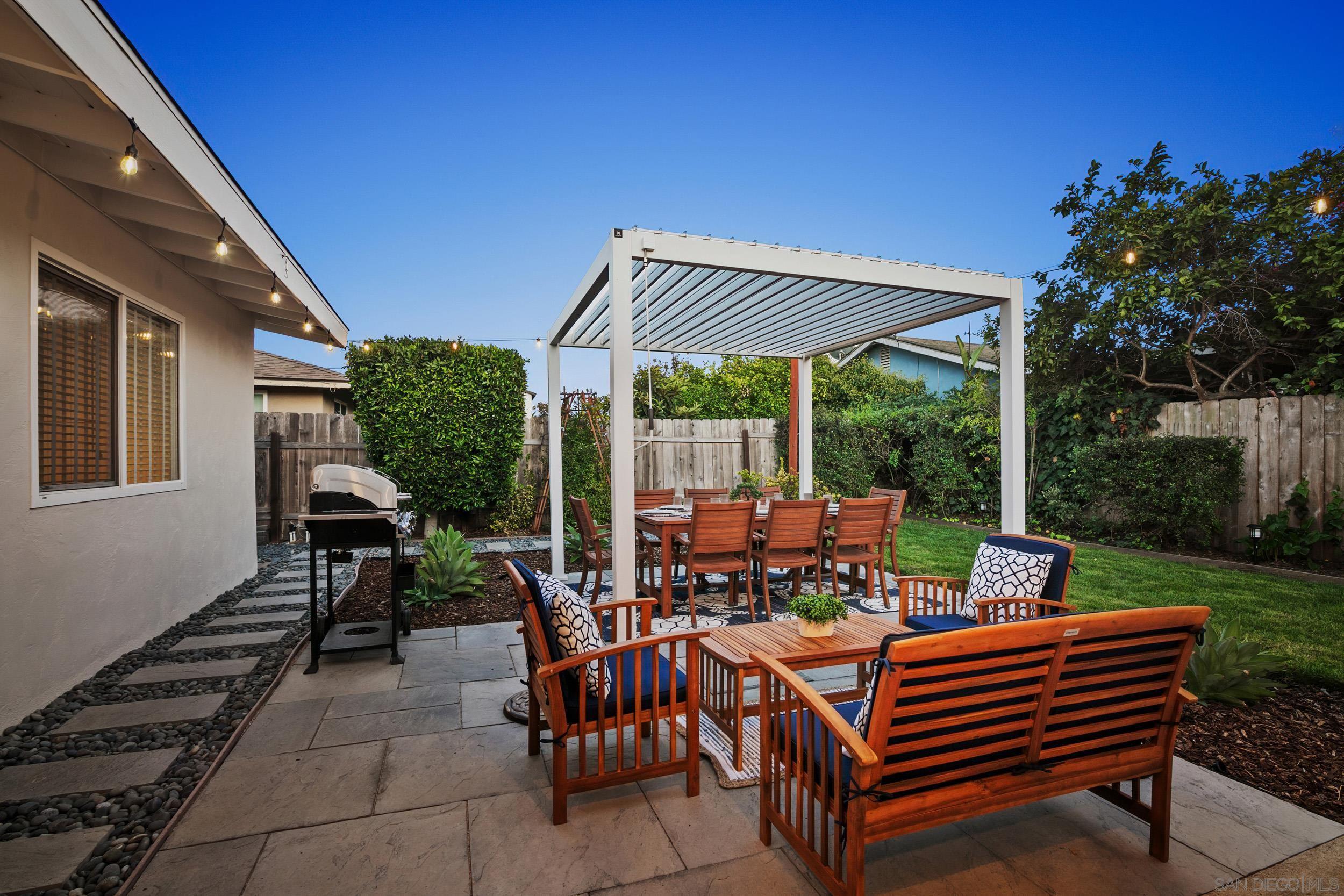 Detail Gallery Image 10 of 36 For 4489  Bertha Street, San Diego,  CA 92117 - 3 Beds | 2 Baths