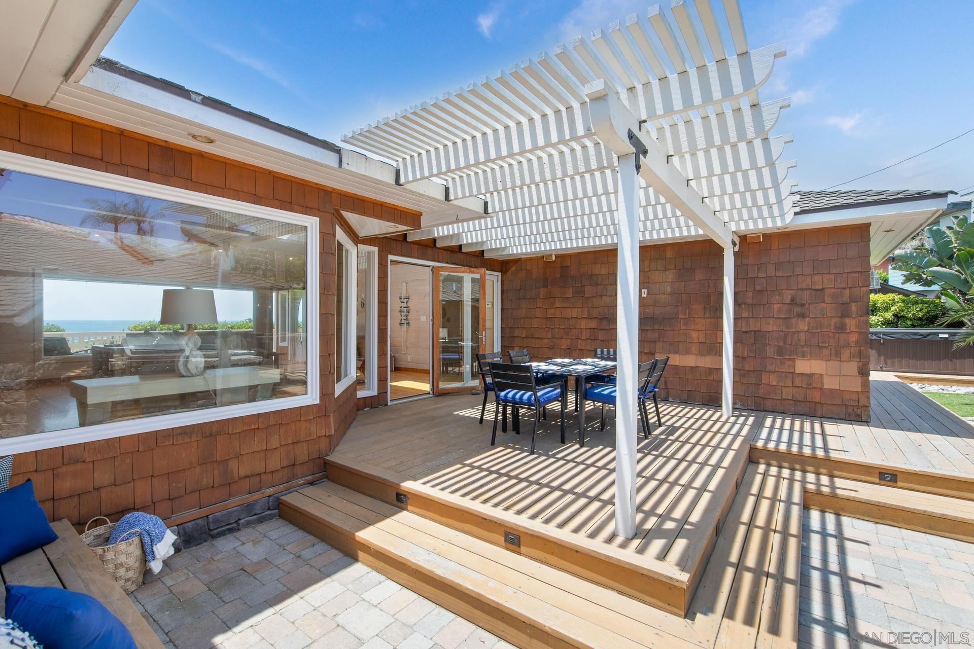 Detail Gallery Image 34 of 55 For 4853/620  Ocean/Law, San Diego,  CA 92109 - 3 Beds | 3/1 Baths