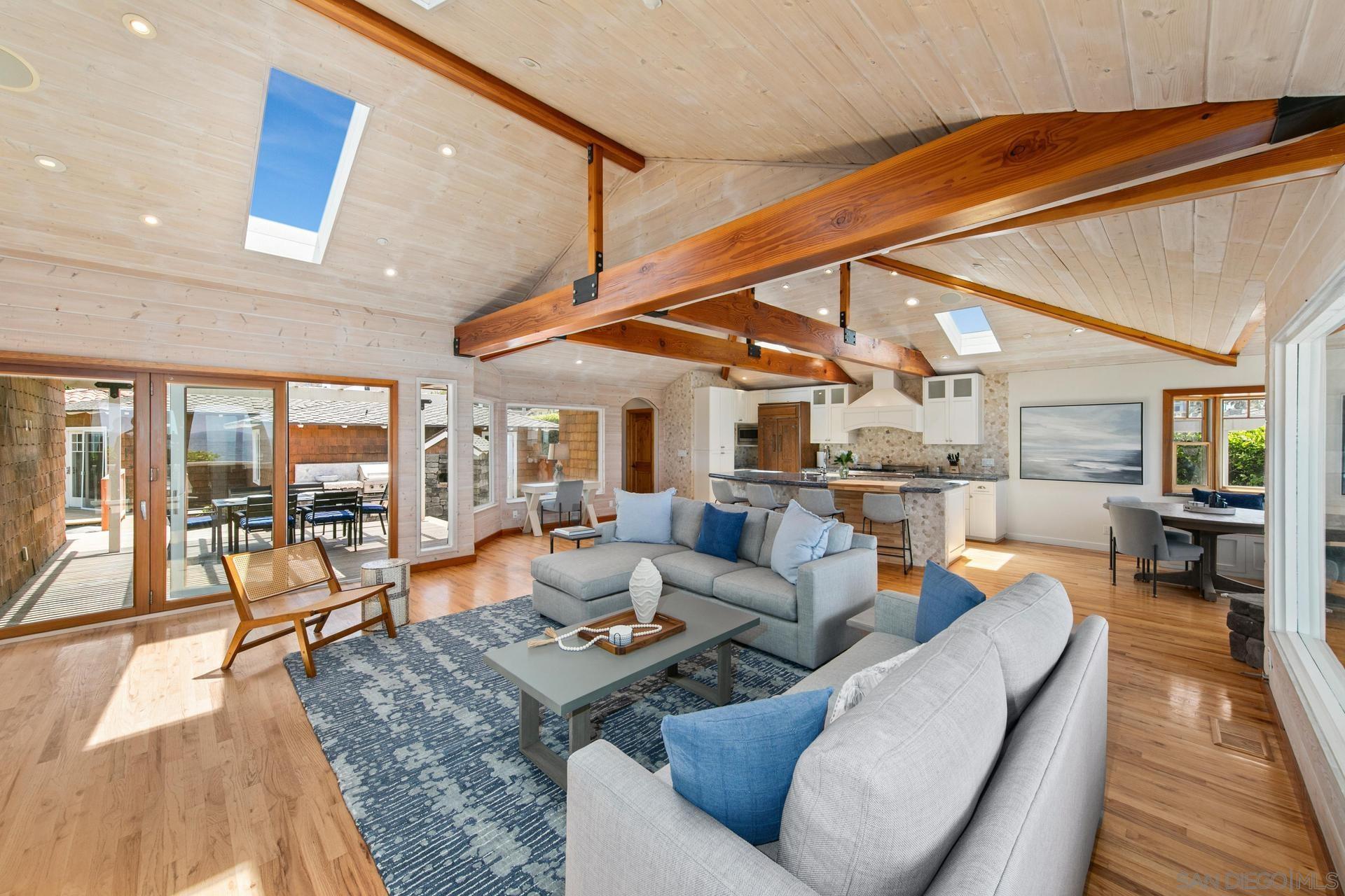 Detail Gallery Image 5 of 55 For 4853/620  Ocean/Law, San Diego,  CA 92109 - 3 Beds | 3/1 Baths