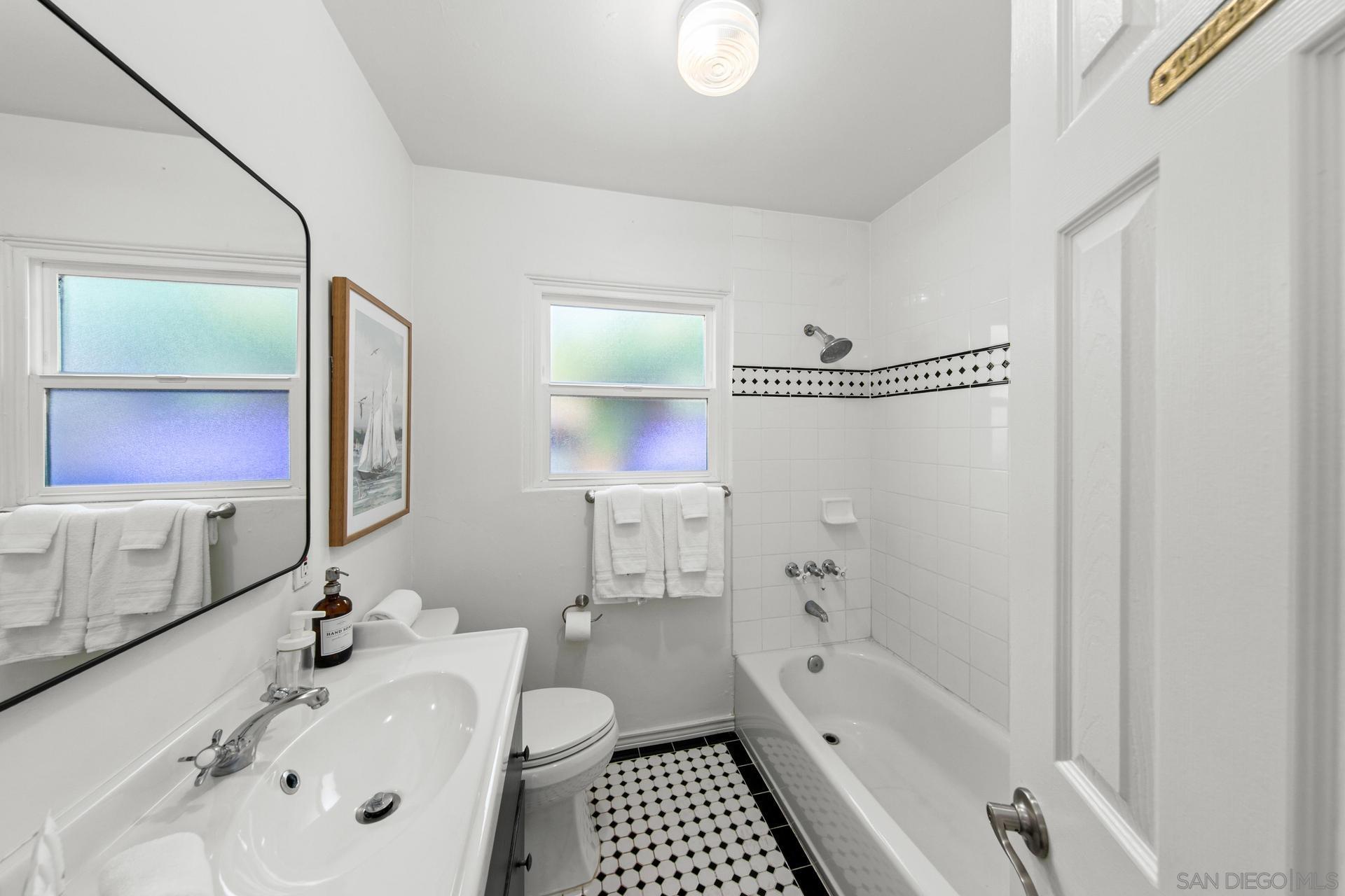 Detail Gallery Image 52 of 55 For 4853/620  Ocean/Law, San Diego,  CA 92109 - 3 Beds | 3/1 Baths