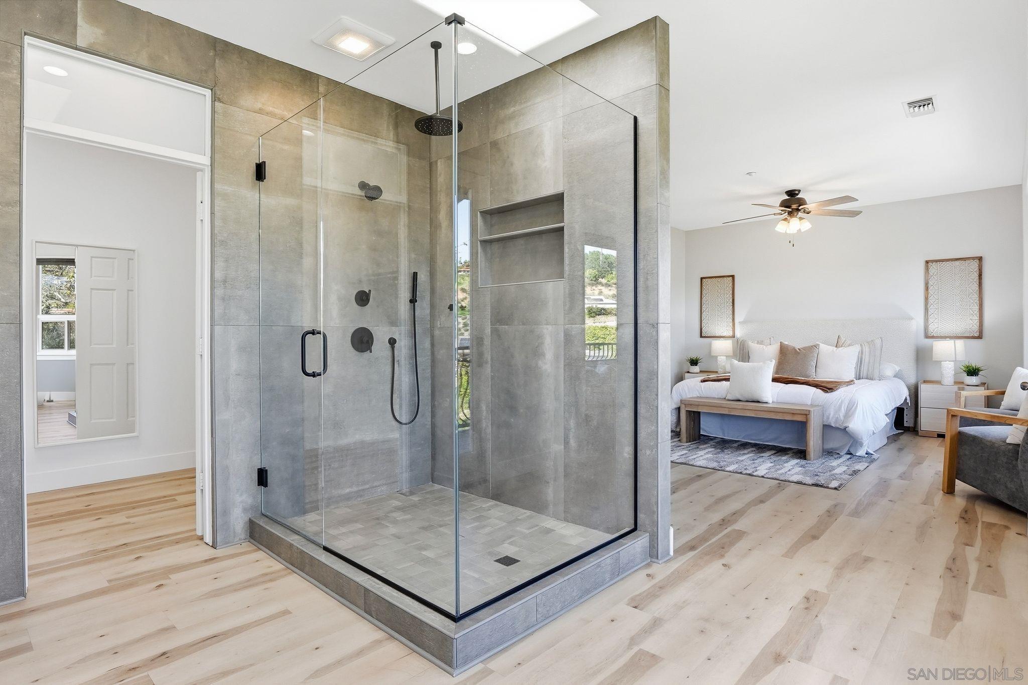 Detail Gallery Image 33 of 74 For 9610  Vista Del Sol, Spring Valley,  CA 91977 - 7 Beds | 4/1 Baths