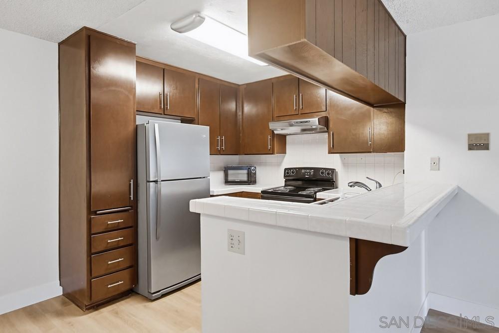 Detail Gallery Image 11 of 29 For 5765  Friars Rd, San Diego,  CA 92110 - 2 Beds | 2 Baths