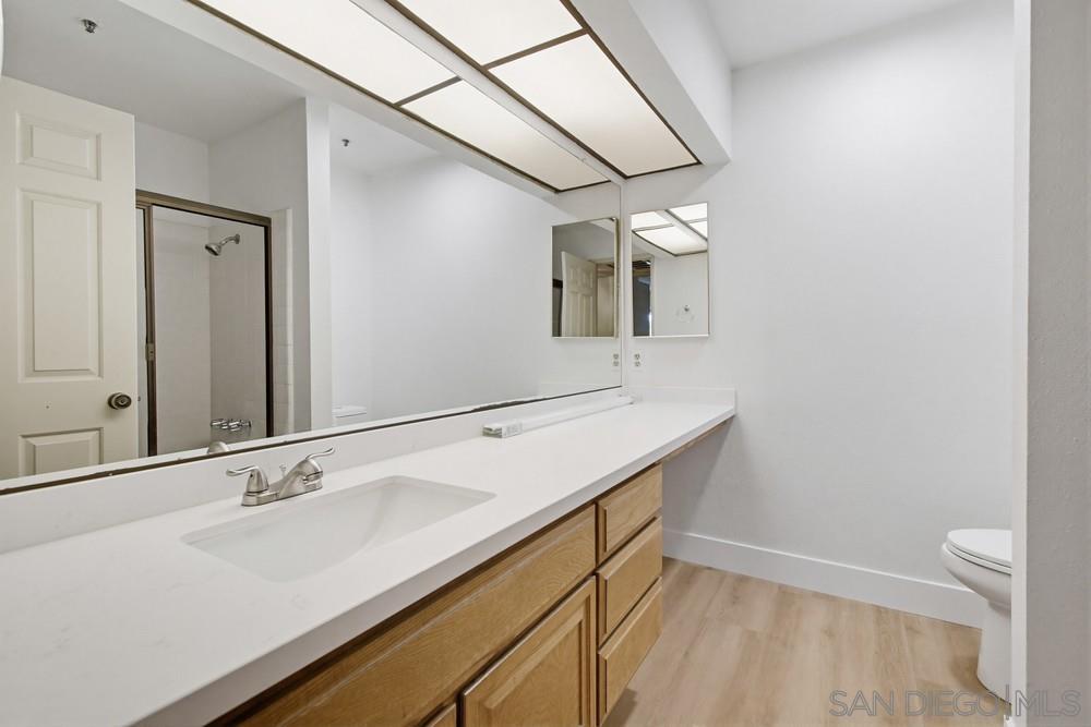 Detail Gallery Image 15 of 29 For 5765  Friars Rd, San Diego,  CA 92110 - 2 Beds | 2 Baths