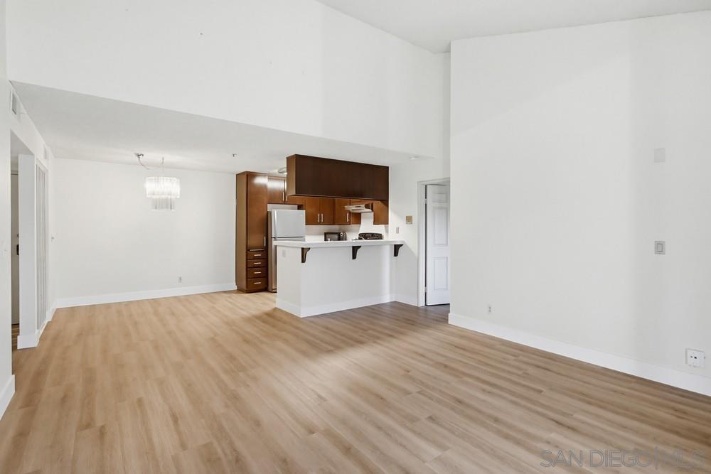 Detail Gallery Image 9 of 29 For 5765  Friars Rd, San Diego,  CA 92110 - 2 Beds | 2 Baths