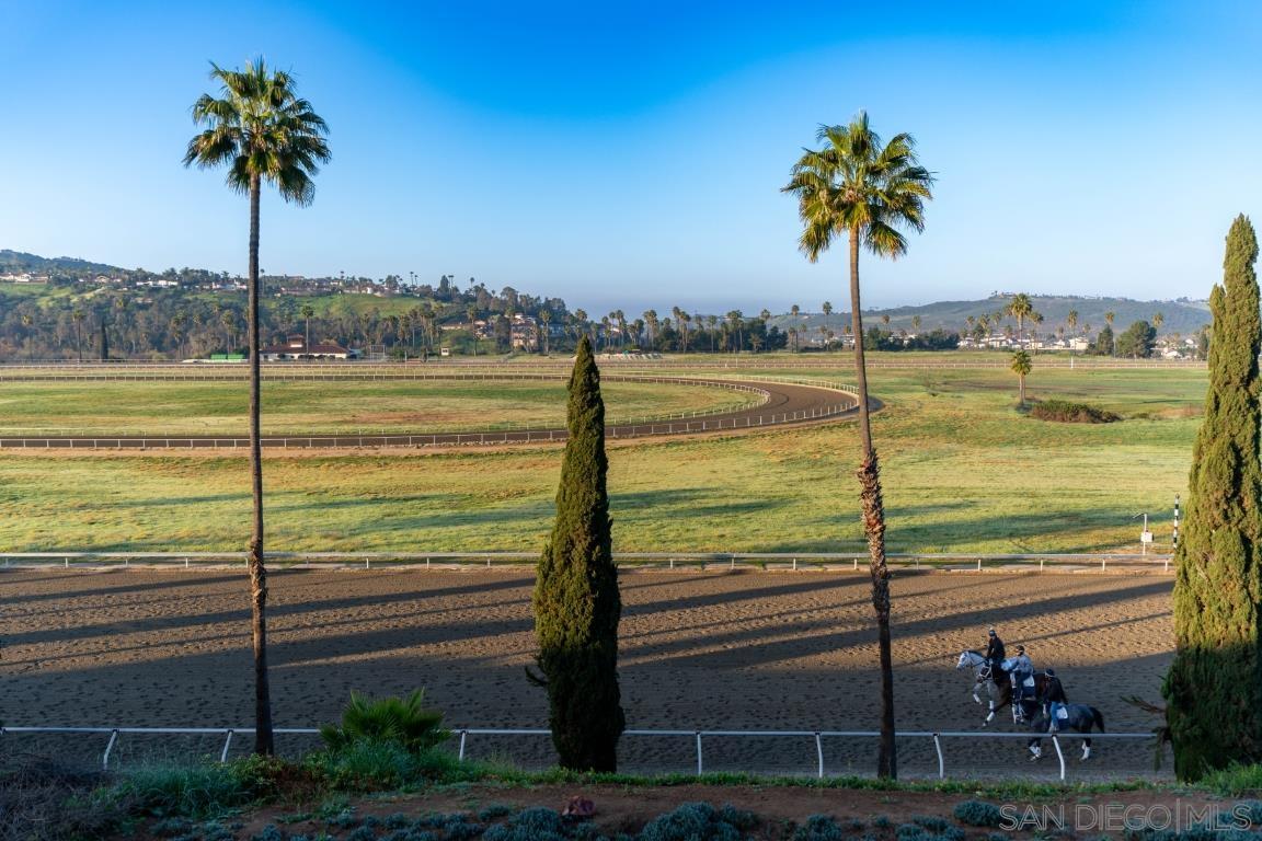 Detail Gallery Image 28 of 37 For 56  via Casitas, Bonsall,  CA 92003 - 3 Beds | 2/1 Baths