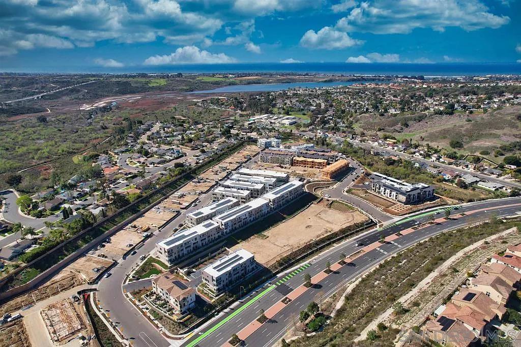 Detail Gallery Image 14 of 14 For 2572  Chamomile, Carlsbad,  CA 92008 - 3 Beds | 2/2 Baths