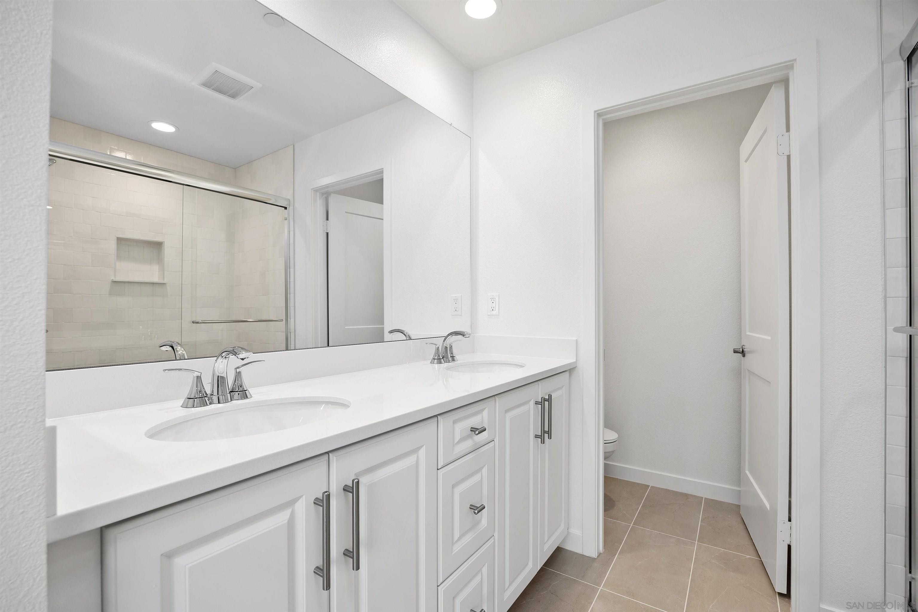 Detail Gallery Image 22 of 27 For 2572  Chamomile, Carlsbad,  CA 92008 - 3 Beds | 2/2 Baths