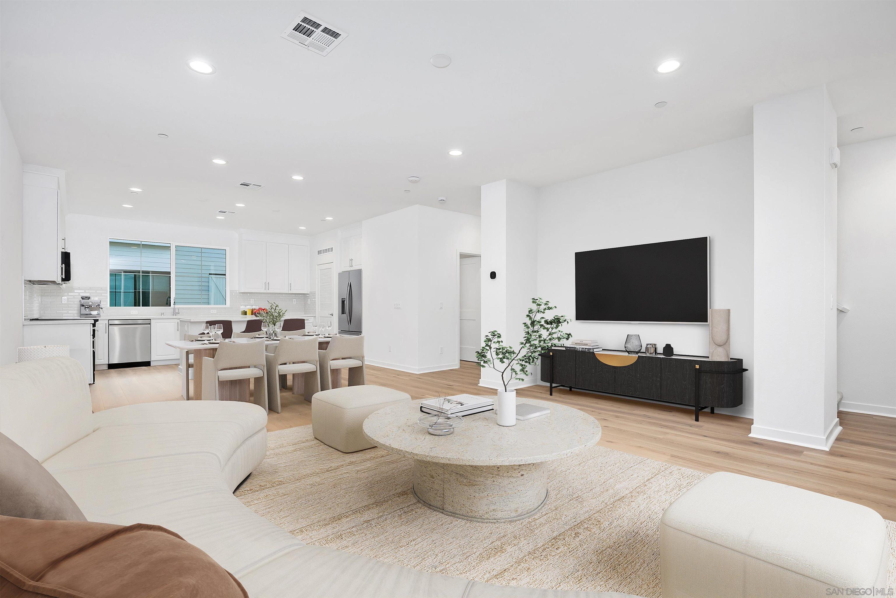 Detail Gallery Image 4 of 27 For 2572  Chamomile, Carlsbad,  CA 92008 - 3 Beds | 2/2 Baths