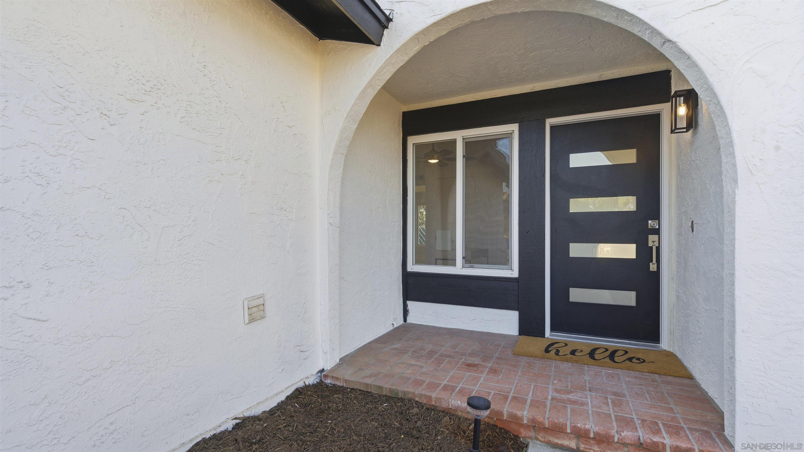 Detail Gallery Image 2 of 30 For 1151  Conway Dr, Escondido,  CA 92027 - 3 Beds | 2 Baths