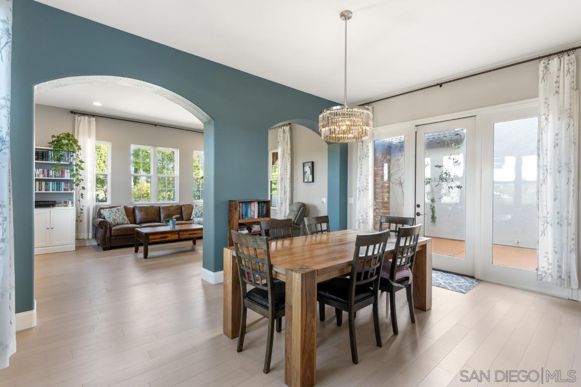 Detail Gallery Image 13 of 52 For 310  Highland Oaks, Fallbrook,  CA 92028 - 5 Beds | 4/1 Baths