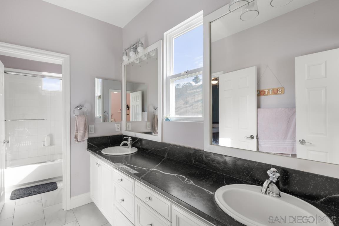 Detail Gallery Image 24 of 52 For 310  Highland Oaks, Fallbrook,  CA 92028 - 5 Beds | 4/1 Baths