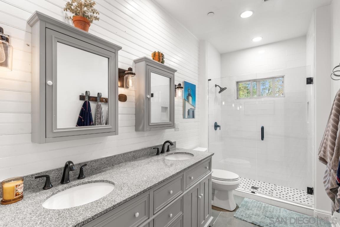 Detail Gallery Image 22 of 41 For 1195  via Encinos, Fallbrook,  CA 92028 - 5 Beds | 4 Baths