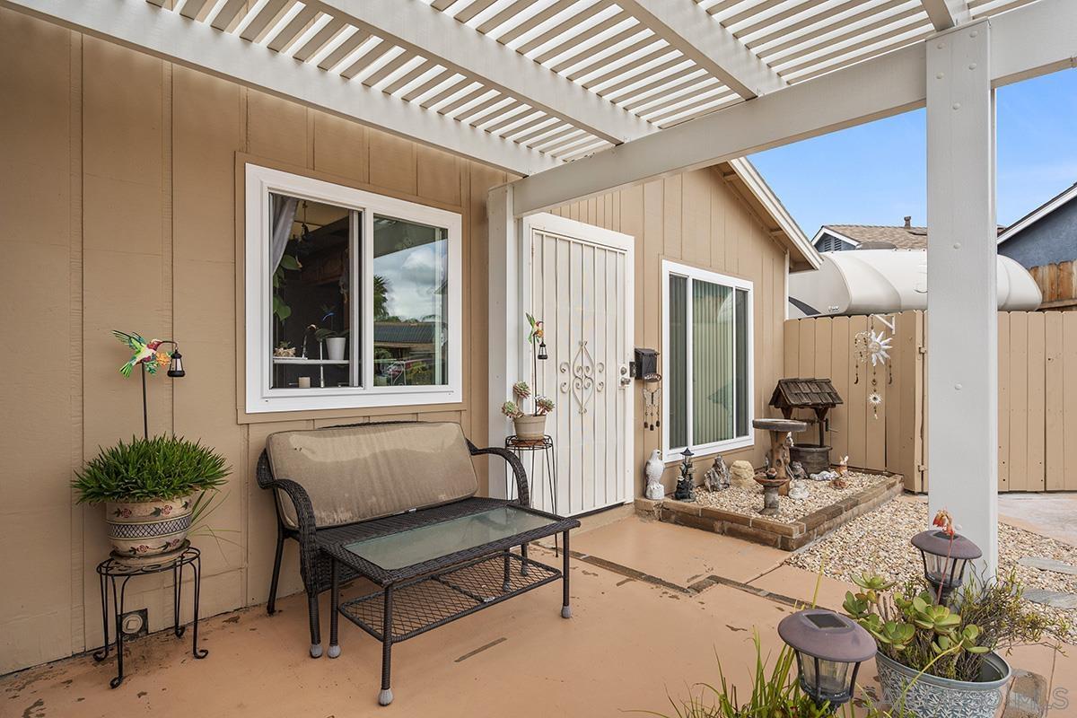 Detail Gallery Image 5 of 53 For 9948  Kincaid St, Santee,  CA 92071 - 3 Beds | 2 Baths