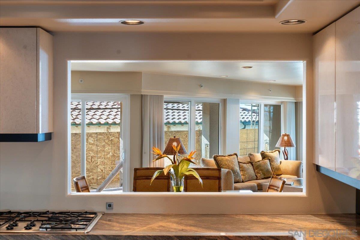 Detail Gallery Image 32 of 45 For 333  Coast Blvd  #8,  La Jolla,  CA 92037 - 2 Beds | 2 Baths