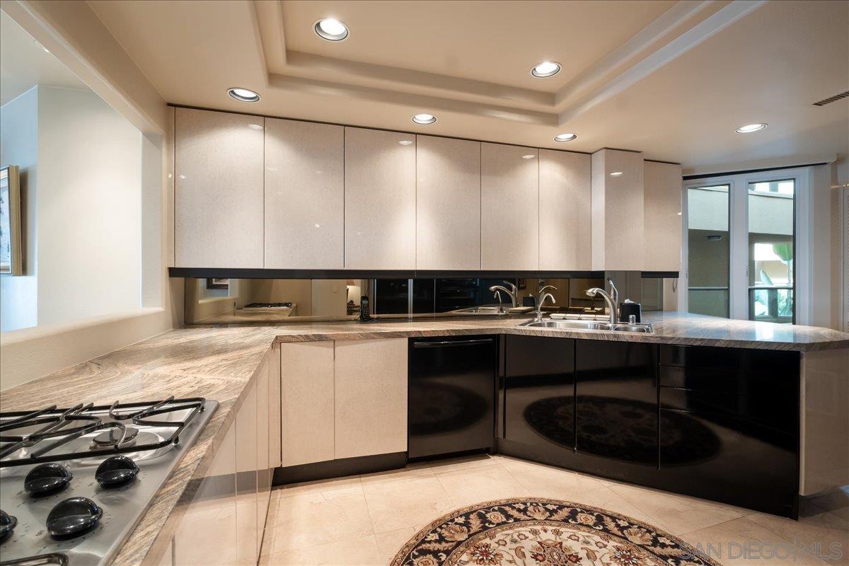 Detail Gallery Image 35 of 45 For 333  Coast Blvd  #8,  La Jolla,  CA 92037 - 2 Beds | 2 Baths