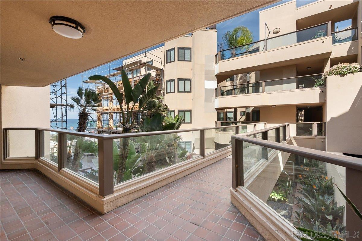 Detail Gallery Image 7 of 45 For 333  Coast Blvd  #8,  La Jolla,  CA 92037 - 2 Beds | 2 Baths