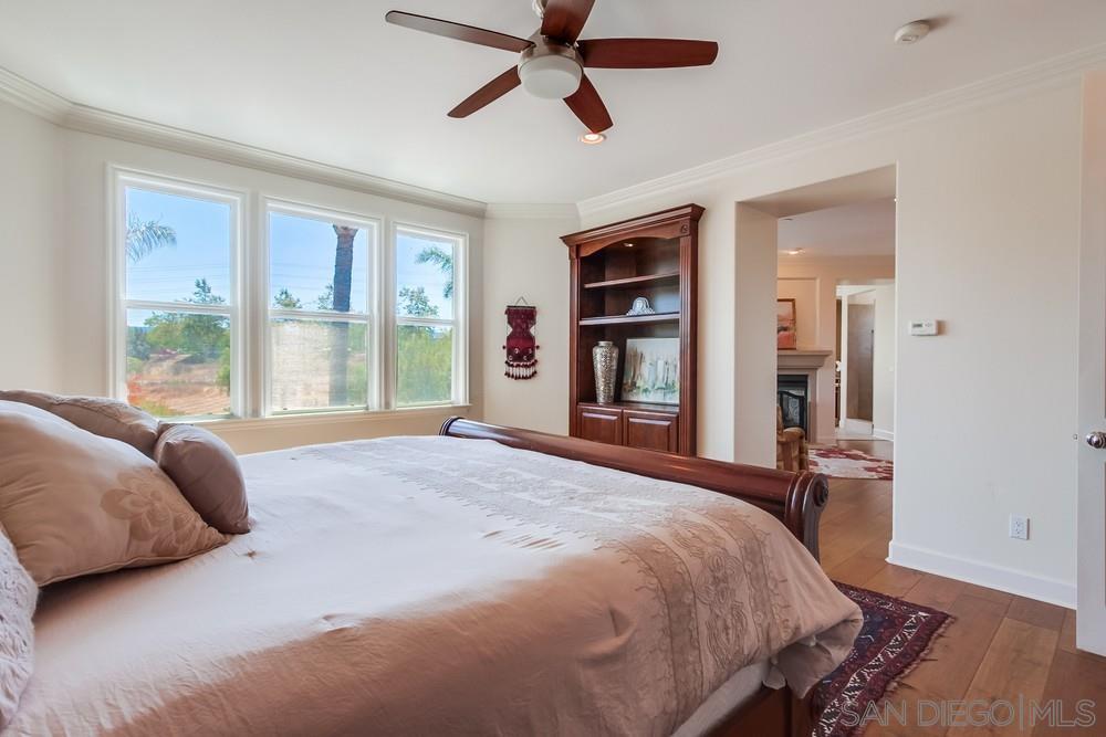 Detail Gallery Image 19 of 74 For 9373  Fostoria Ct, San Diego,  CA 92127 - 5 Beds | 5/1 Baths