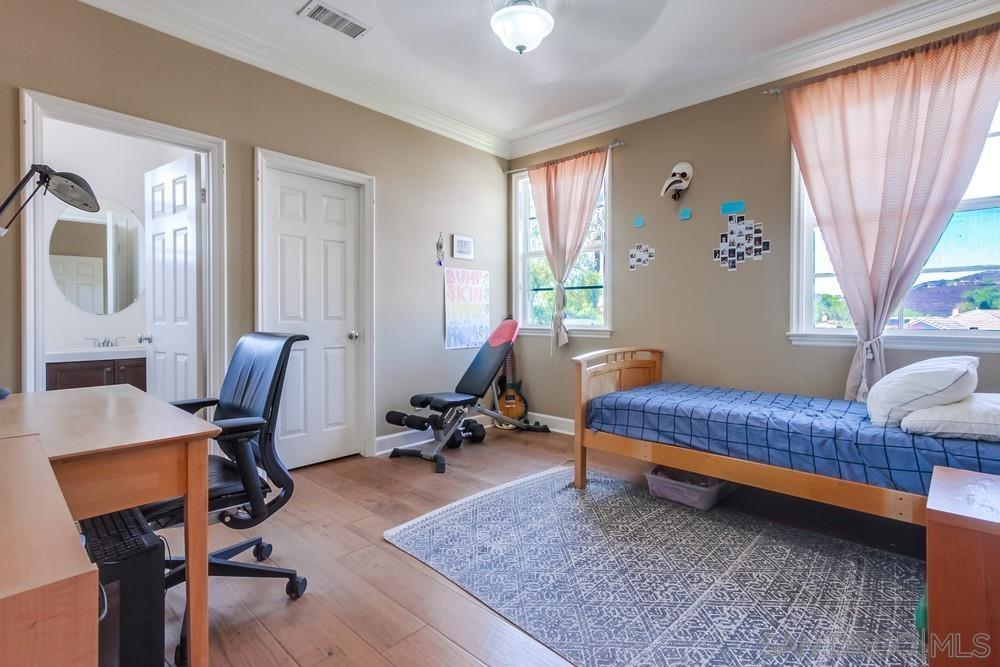 Detail Gallery Image 25 of 74 For 9373  Fostoria Ct, San Diego,  CA 92127 - 5 Beds | 5/1 Baths