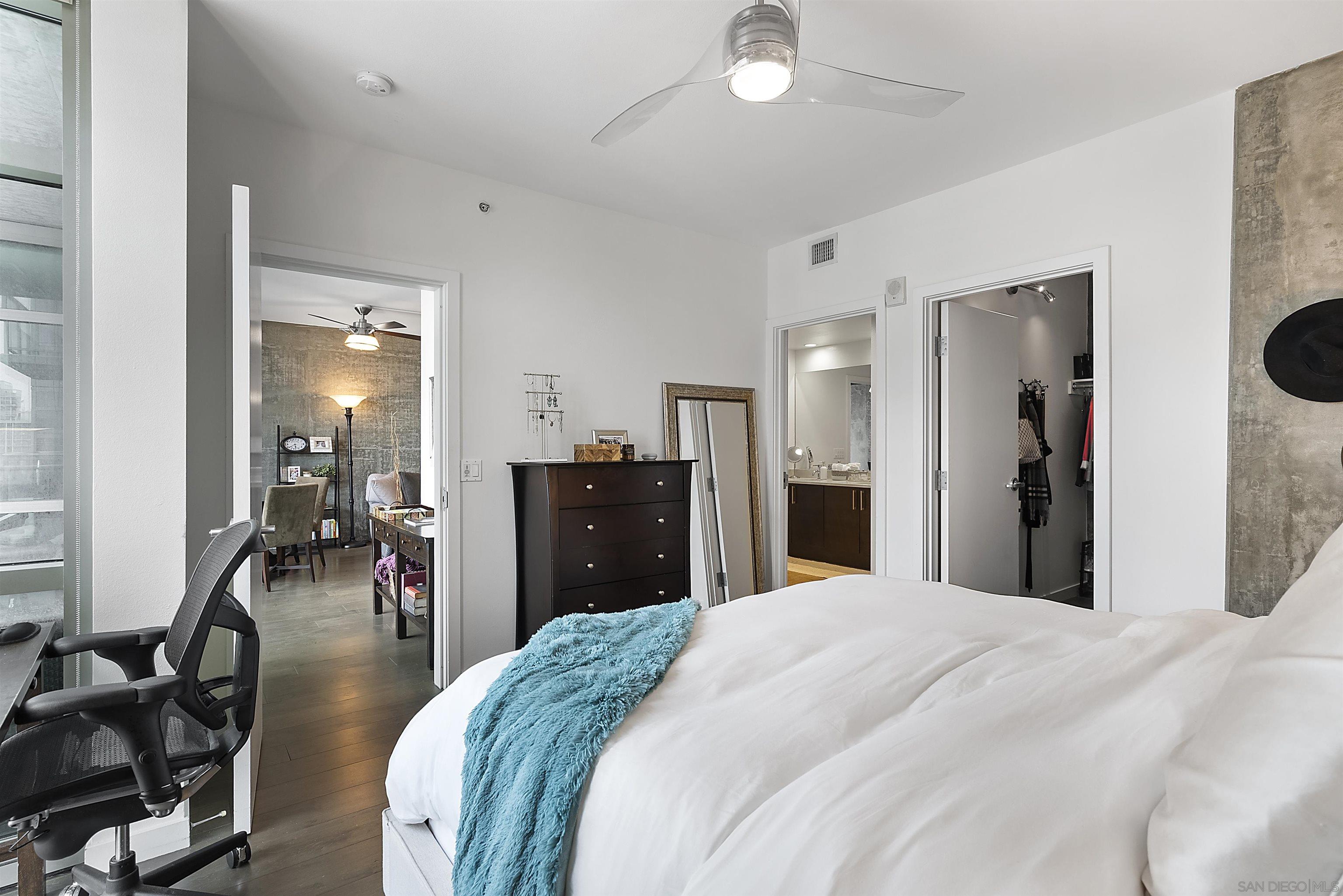 Detail Gallery Image 14 of 33 For 800  the Mark Ln  803, San Diego,  CA 92101 - 1 Beds | 1 Baths