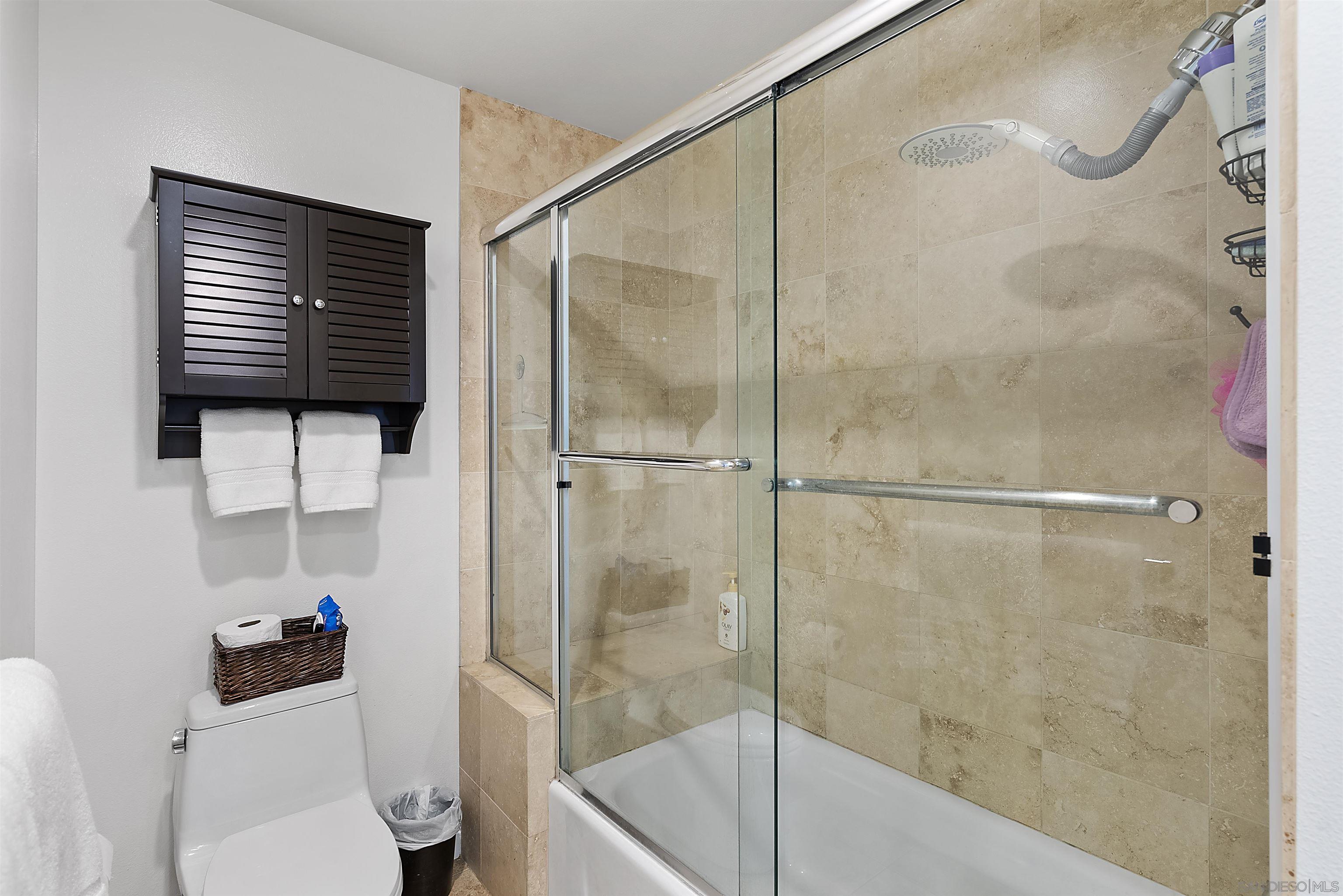 Detail Gallery Image 20 of 33 For 800  the Mark Ln  803, San Diego,  CA 92101 - 1 Beds | 1 Baths