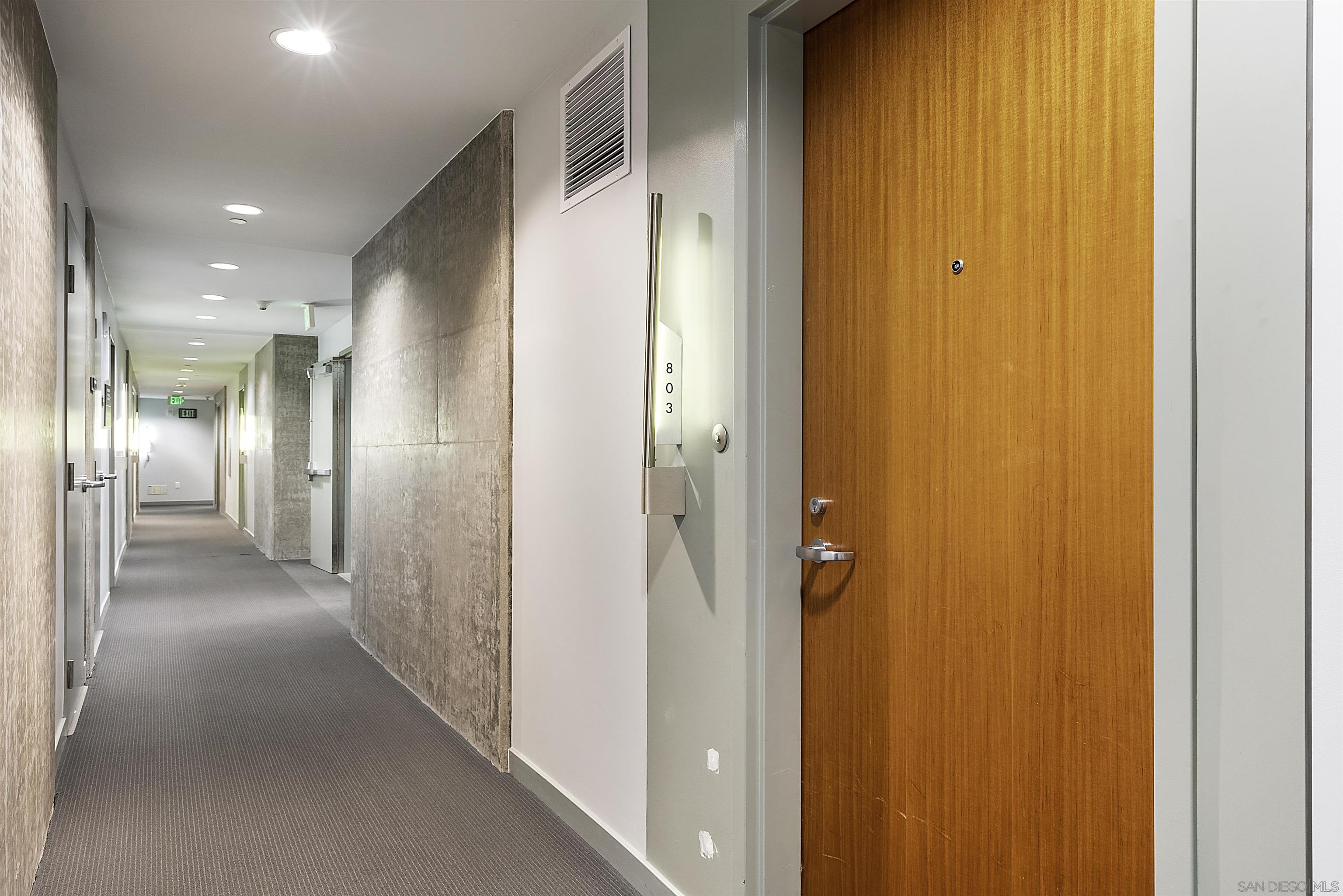 Detail Gallery Image 21 of 33 For 800  the Mark Ln  803, San Diego,  CA 92101 - 1 Beds | 1 Baths