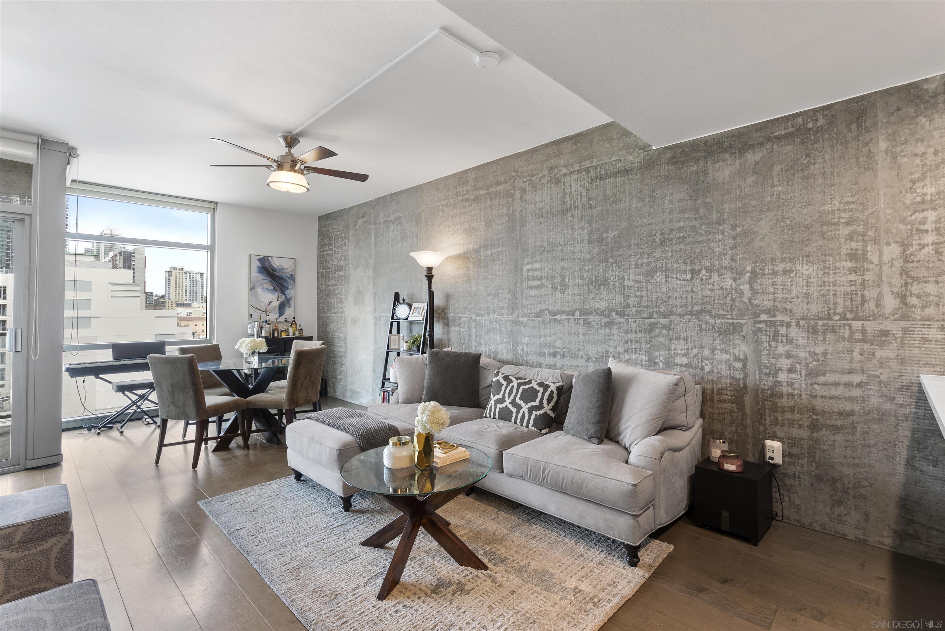 Detail Gallery Image 5 of 33 For 800  the Mark Ln  803, San Diego,  CA 92101 - 1 Beds | 1 Baths