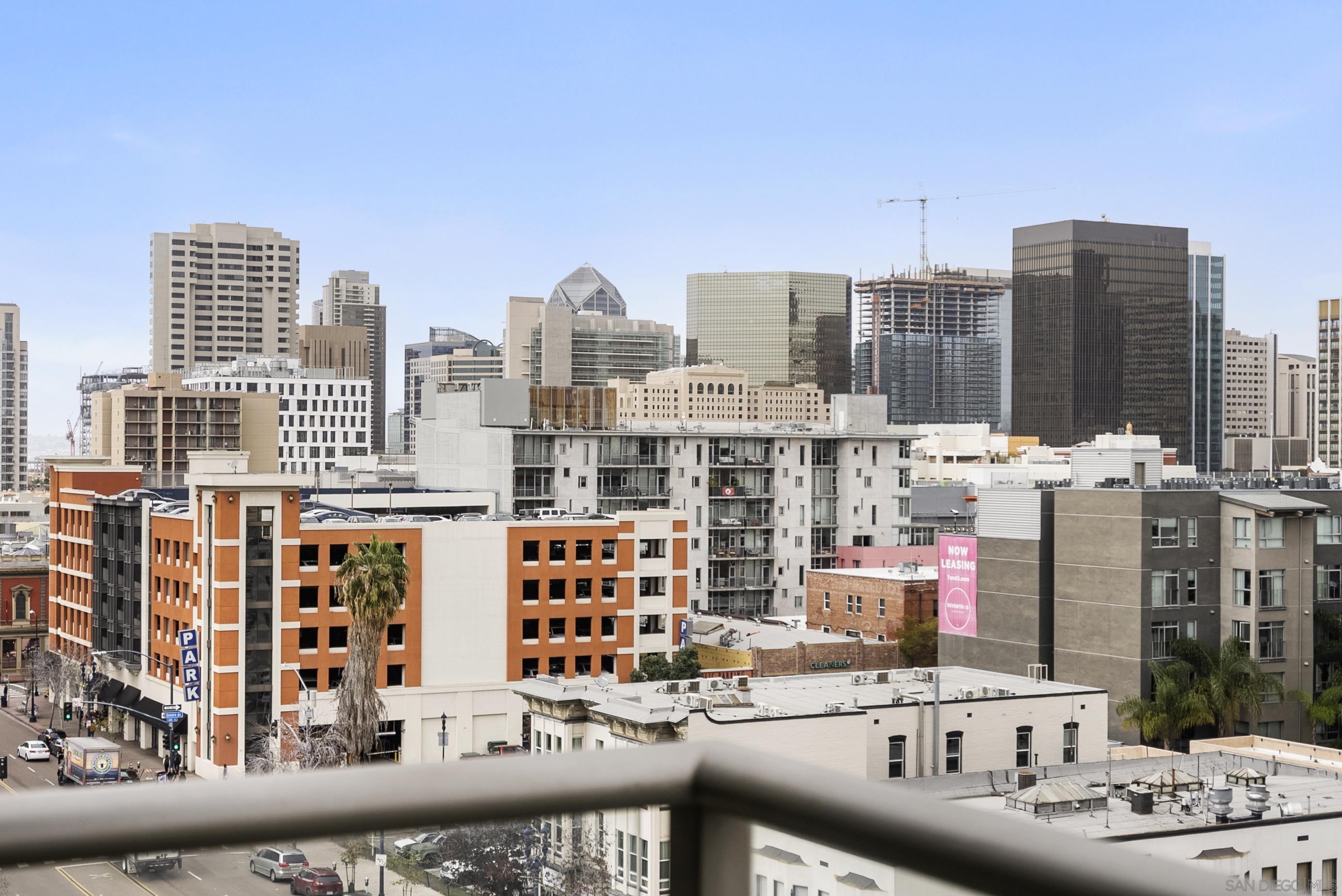 Detail Gallery Image 9 of 33 For 800  the Mark Ln  803, San Diego,  CA 92101 - 1 Beds | 1 Baths