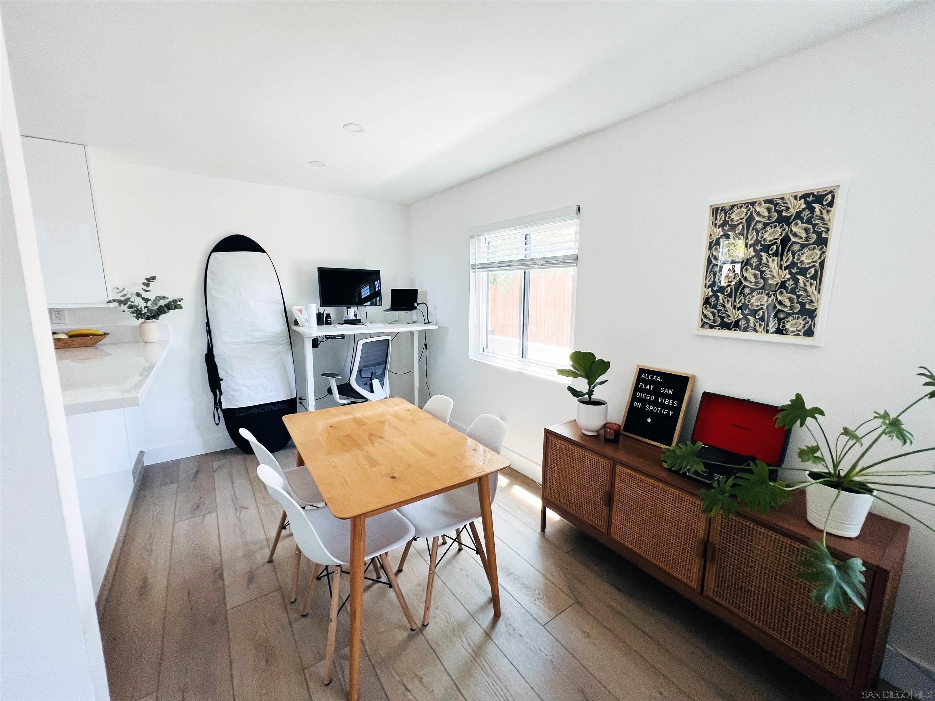 Detail Gallery Image 2 of 8 For 4055  Jewell St, San Diego,  CA 92109 - 2 Beds | 1 Baths