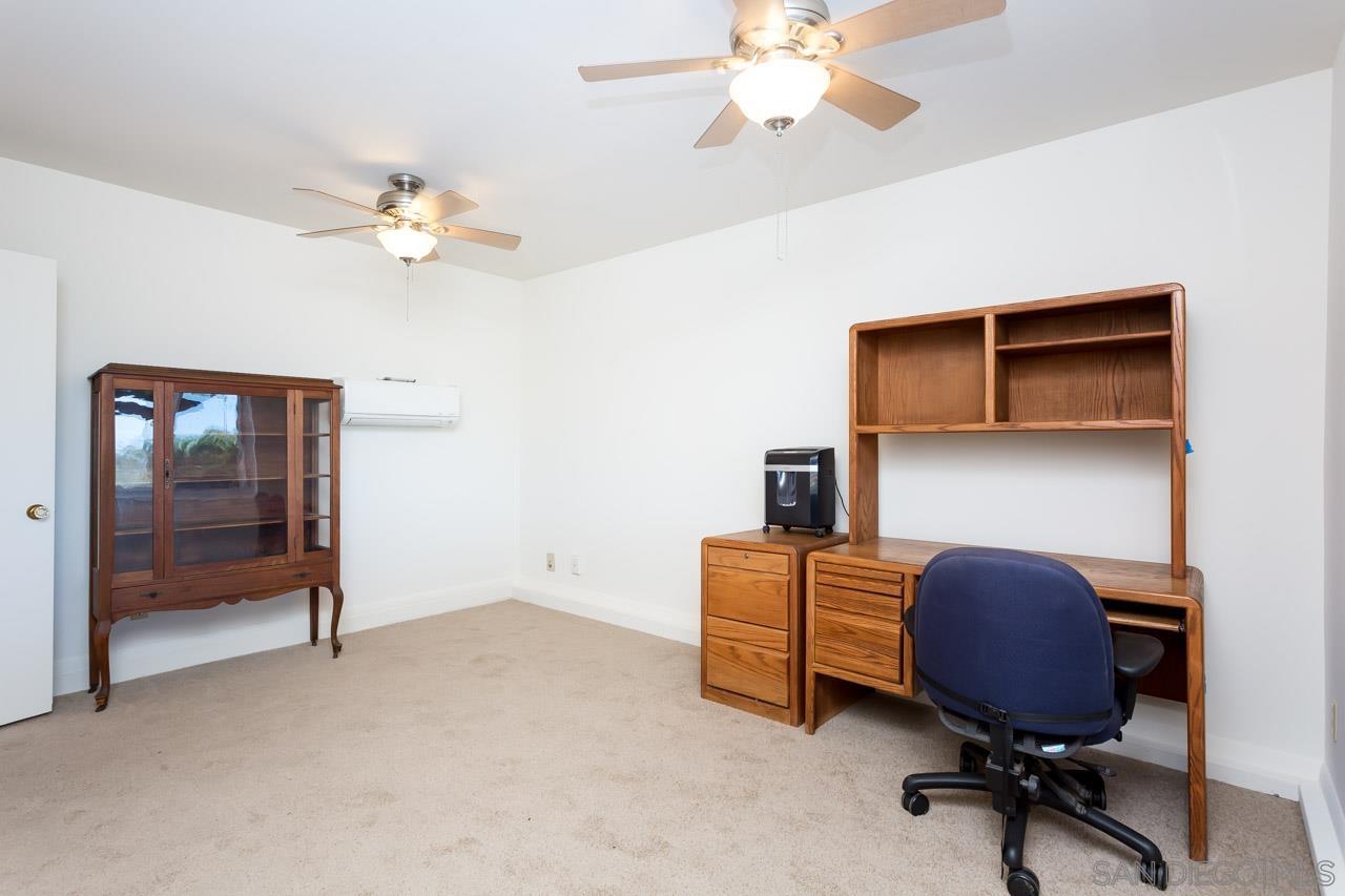 Detail Gallery Image 14 of 40 For 2019  Avenida Penasco, El Cajon,  CA 92019 - 5 Beds | 2 Baths