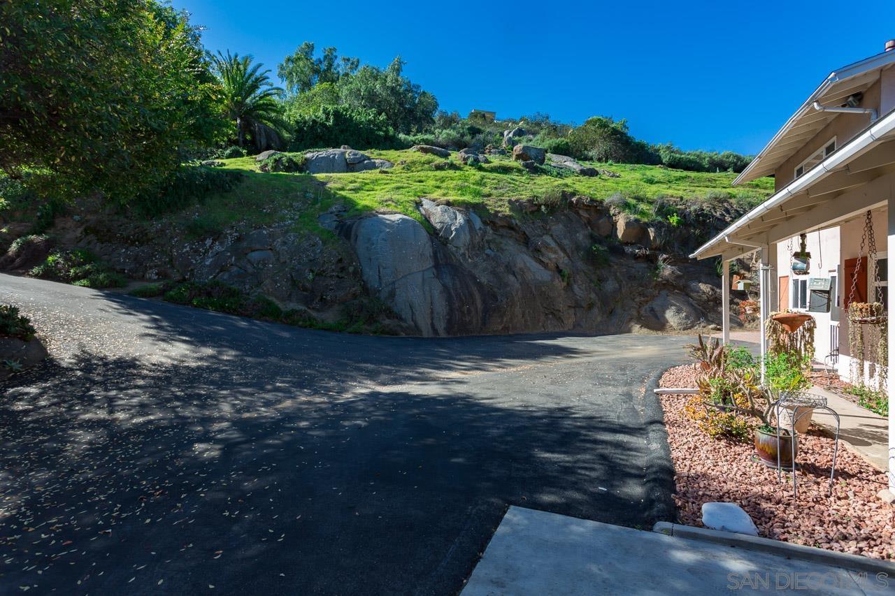 Detail Gallery Image 36 of 40 For 2019  Avenida Penasco, El Cajon,  CA 92019 - 5 Beds | 2 Baths