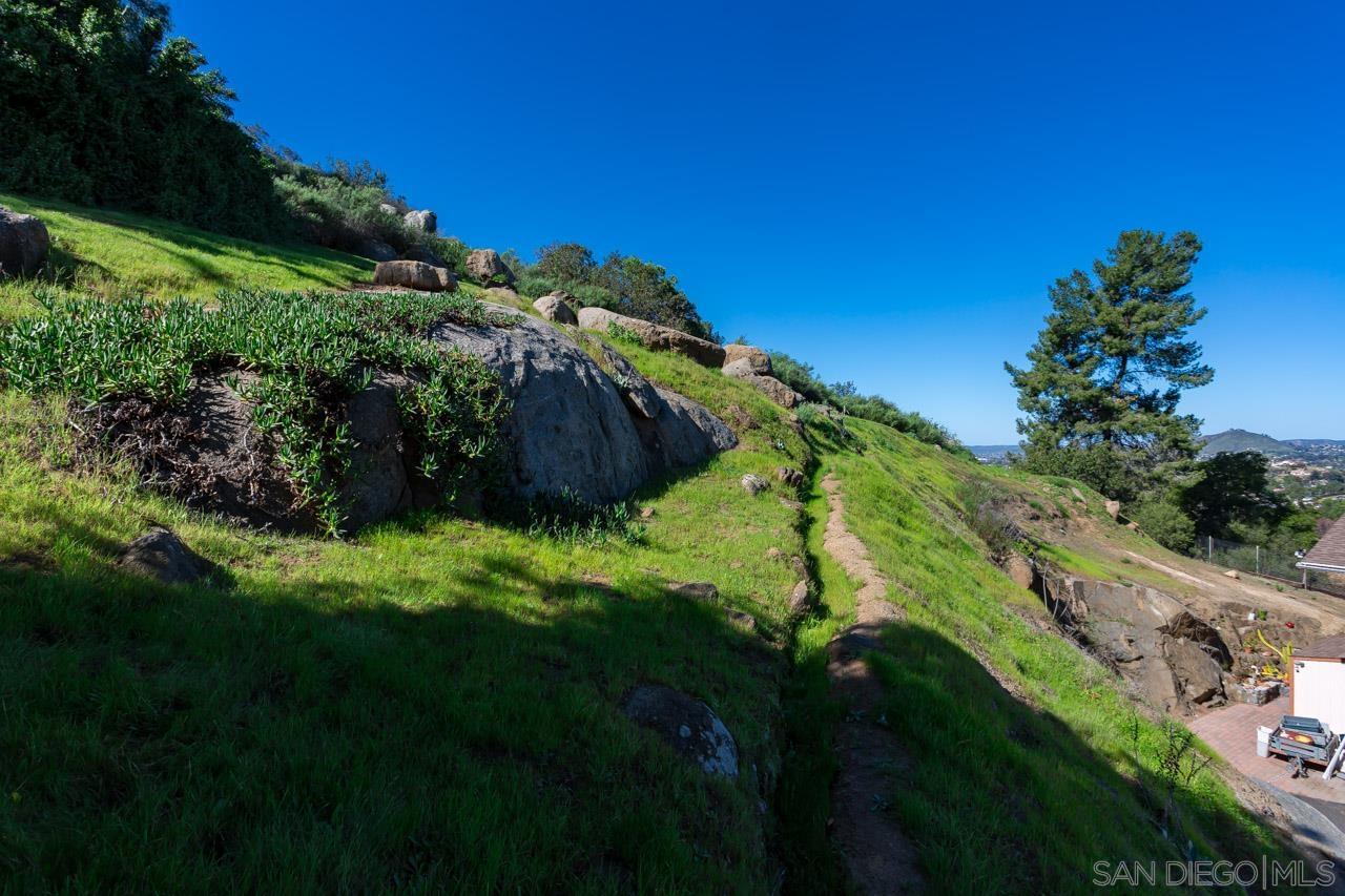 Detail Gallery Image 37 of 40 For 2019  Avenida Penasco, El Cajon,  CA 92019 - 5 Beds | 2 Baths