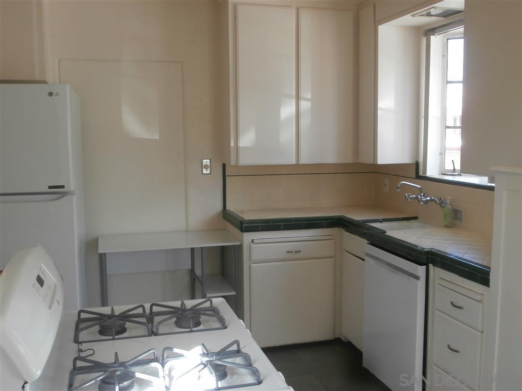 Detail Gallery Image 8 of 23 For 3365  State Street, San Diego,  CA 92103 - 3 Beds | 2 Baths