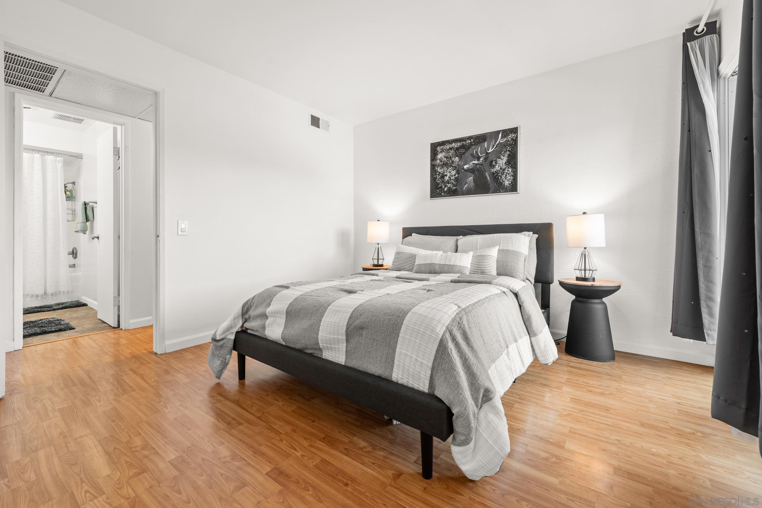 Detail Gallery Image 13 of 19 For 6202  Friars Rd  #215,  San Diego,  CA 92108 - 1 Beds | 1 Baths