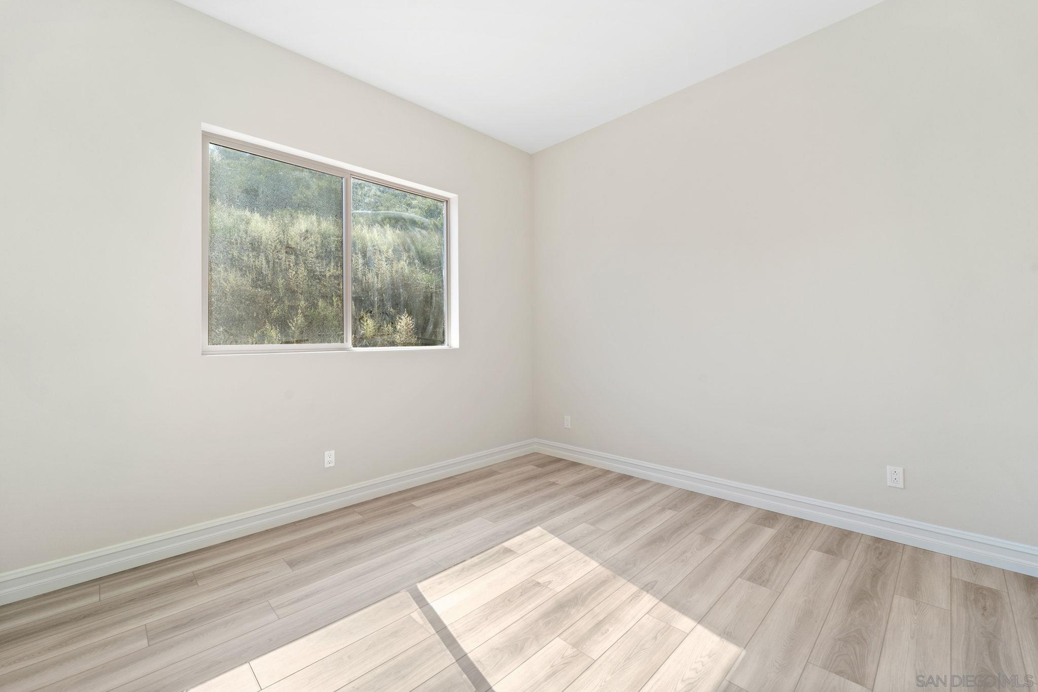 Detail Gallery Image 20 of 27 For 12635  via Vigneto, Lakeside,  CA 92040 - 4 Beds | 2/1 Baths