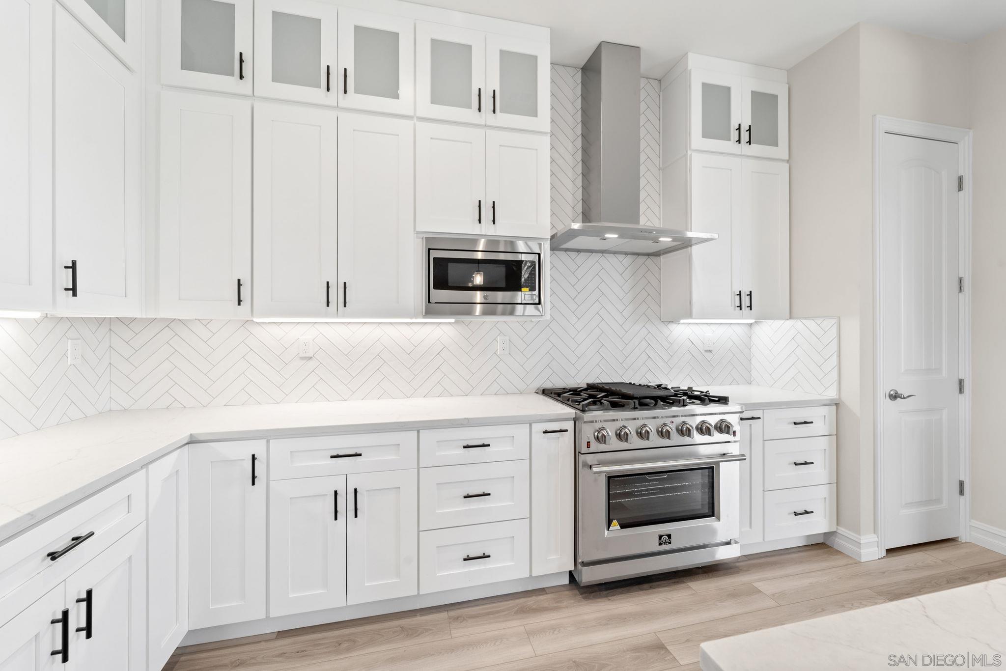 Detail Gallery Image 5 of 27 For 12635  via Vigneto, Lakeside,  CA 92040 - 4 Beds | 2/1 Baths