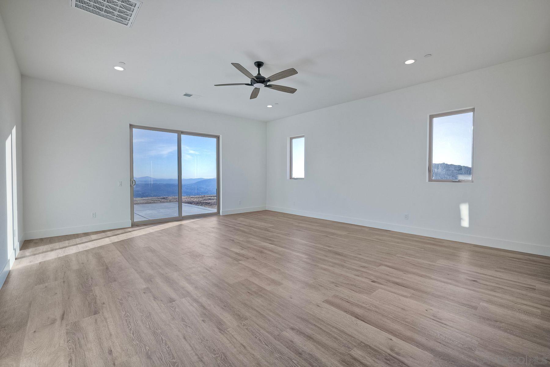 Detail Gallery Image 25 of 54 For 11631  via Trevi, Lakeside,  CA 92040 - 5 Beds | 3/1 Baths